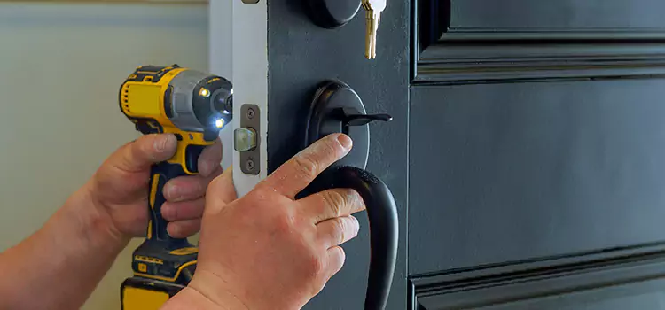 Locksmith Emergency Service Holbrook