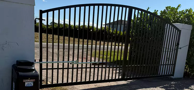 Driveway Fence Repair Holbrook